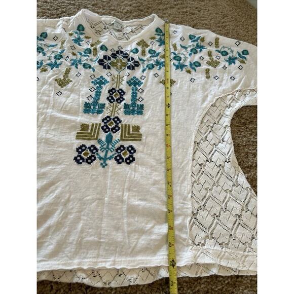 Sundance Embroidered Floral Serafina Short Sleeve T-Shirt Top Size Small Womens - Picture 12 of 14